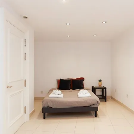 Villa Luxurious With 7 Bedrooms